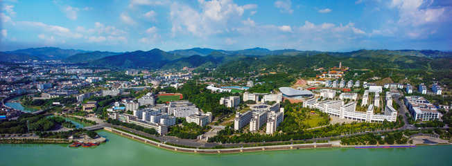 深圳技术大学与东山中学共建"优质生源基地"